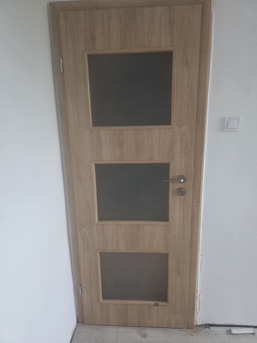 skrzydło drzwi wewnętrzne lewe  1x80 z ościeżnicą