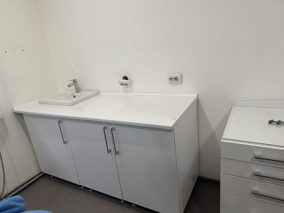 Меблі для дому та кухні