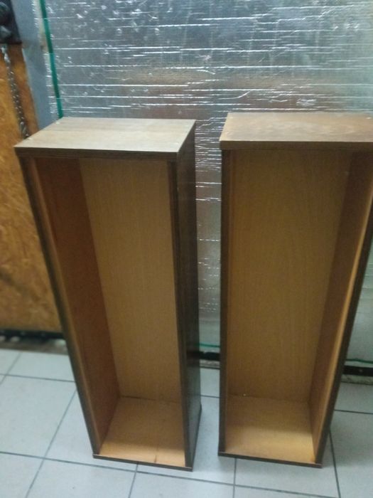 Продам полки для книг в идеальном состоянии