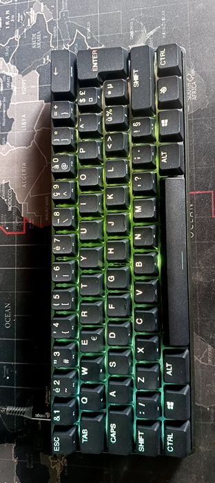 Klawiatura mechaniczna "Apex Pro mini"