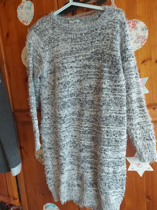 Sukienka swetrowa rozmiar S/M