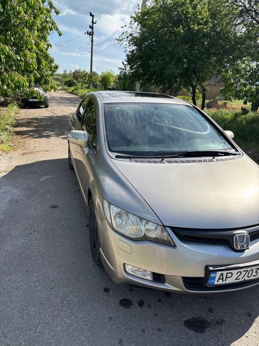 Хонда цивик.1.8л бенз
