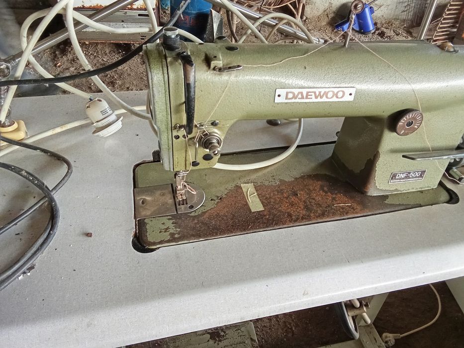 Vendo máquina de costura industrial