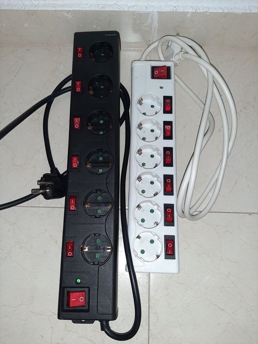 Extensão com interruptores individuais nas tomadas