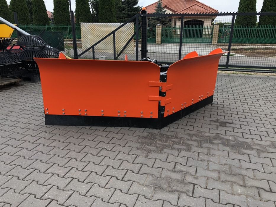 Pług odśnieżnym spych do śniegu strzałka byk sterowany hydraulicznie