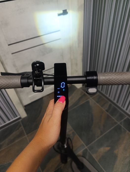 Продам электросамокаты.