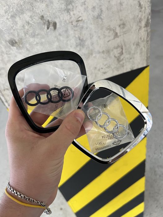 Емблема значок на руль Ауди кермо Ауді Audi логотип A4 A5 A6 A7 Q5 Q7