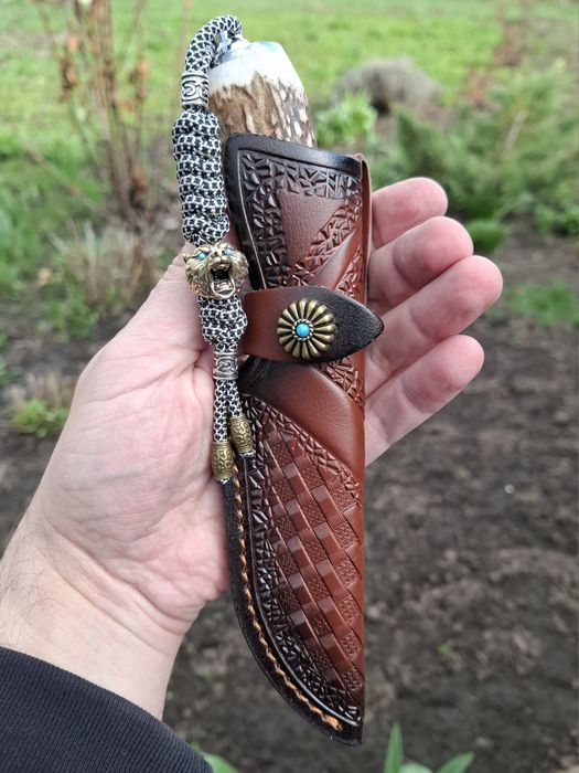 Нож из дамасской стали