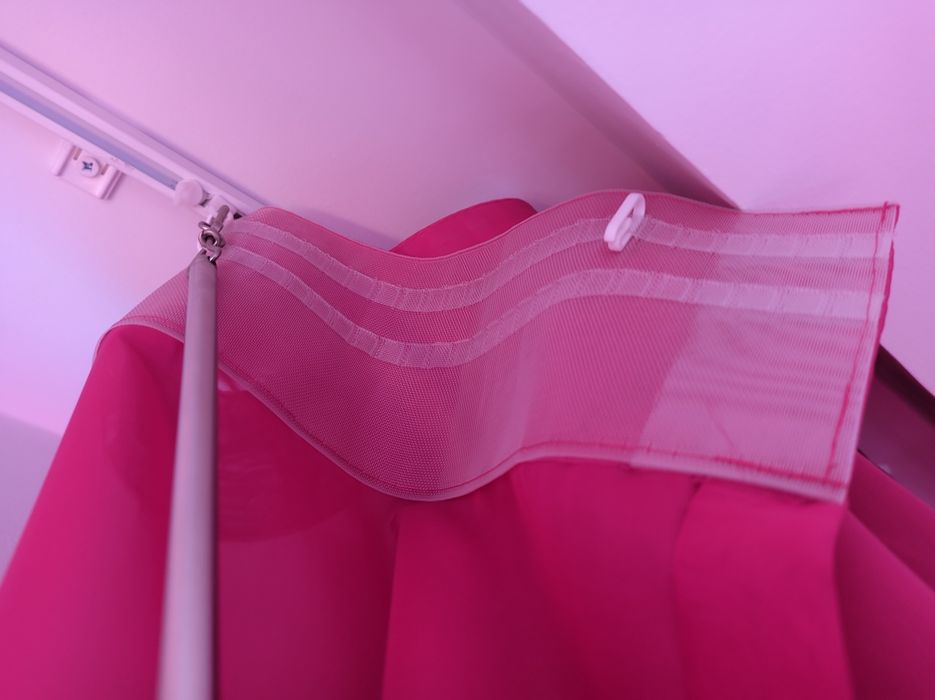 Cortinados/ cortinas quarto menina rosa forte