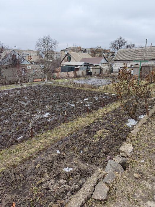 Продам будинок в центрі міста Верхньодніпровс.