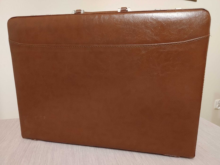 Nowa teczka, aktówka na komputer i nie tylko 30cm X 43cm wewnątrz
