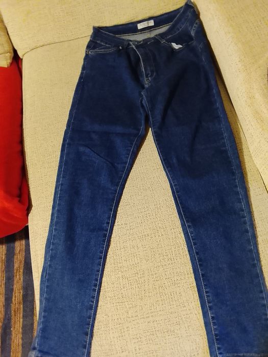 Vendo calcas de ganga como novas