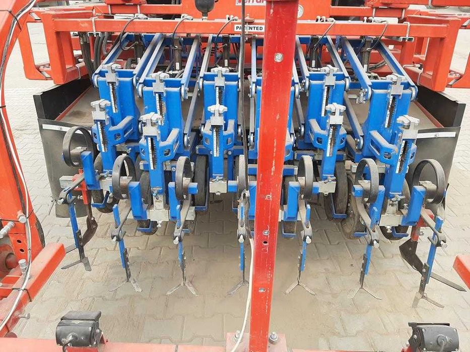 Pielnik Ferrari Remoweed 6M/4
