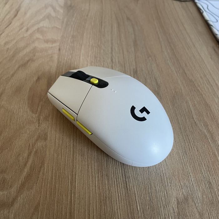 Мишка Logitech G305 SE Lightspeed