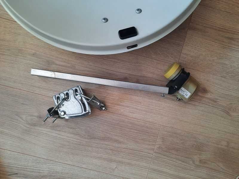 Antena satelitarna