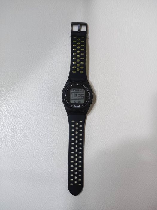 Relógio Bushnell de golfe distâncias