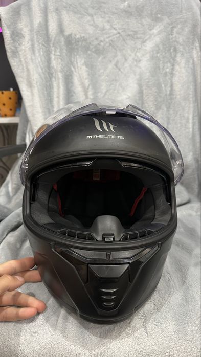 mt helmets thunder 4