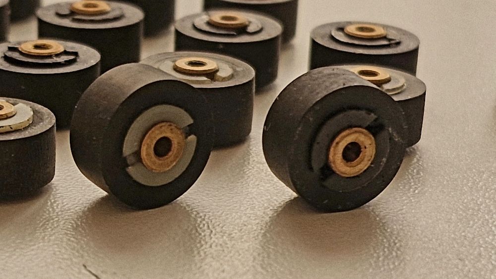 Ролік прижимний Маяк Електроніка та інші 13х6х2х8 прижимной ролик