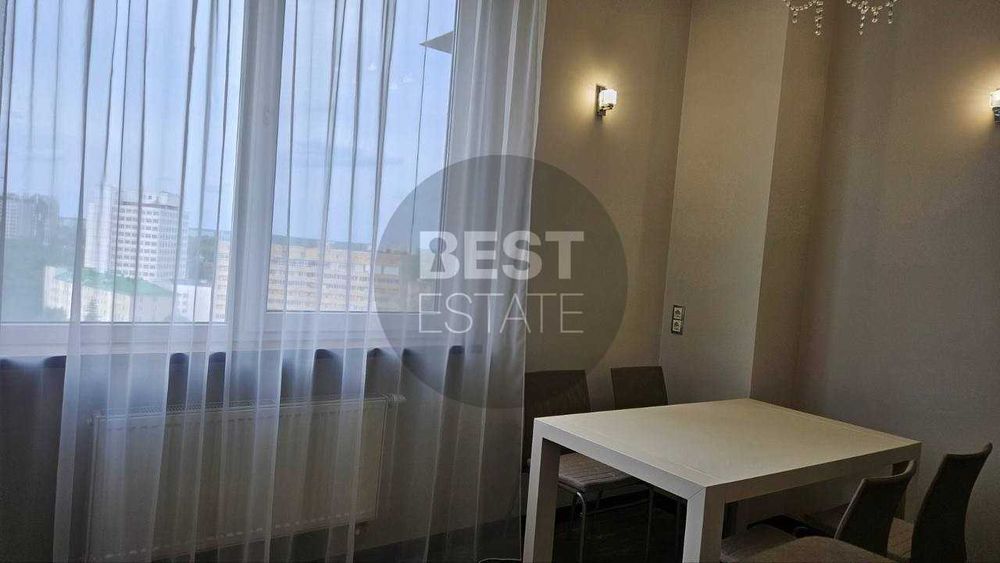 Центр! ЖК "Пионер", ул.Тринклера 9. Сумской рынок,метро "Университет"