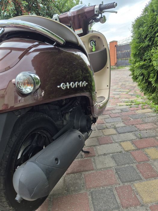 Японський скутер HONDA