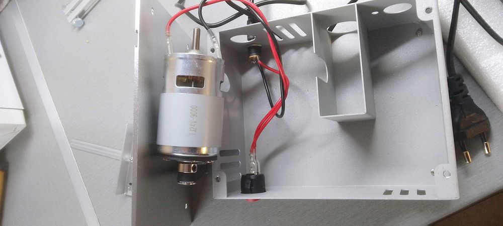 Мини циркулярный станочек для мелких работ