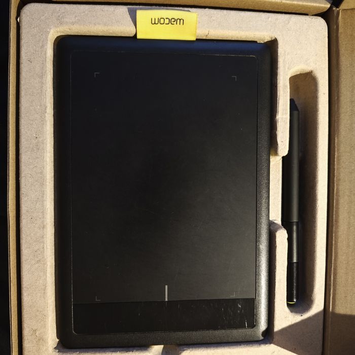 Tablet graficzny Wacom One Small ( CTL-471 ) - Świetny do OSU!