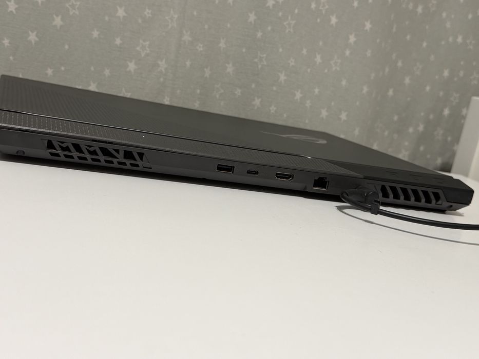 ASUS ROG Strix G17 G713IC-HX010 17.3"