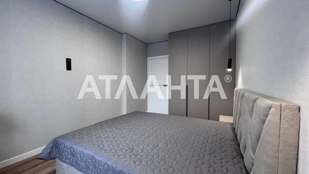 Продаж 1-кімнатної квартири ЖК “Варшавський 3” З ГЕНЕРАТОРОМ