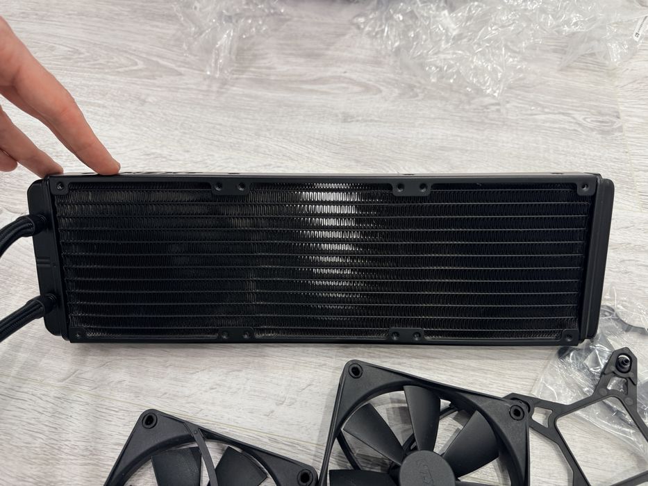 NZXT Kraken 360 — система рідинного охолодження 360 мм