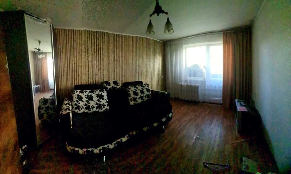 Продам 2-кімнатну квартиру недорого Салтівка житловий стан 18500 у.е.К2