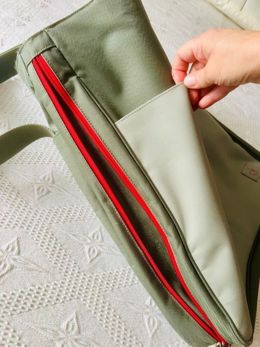 Saco tira colo da marca CK cor cinza