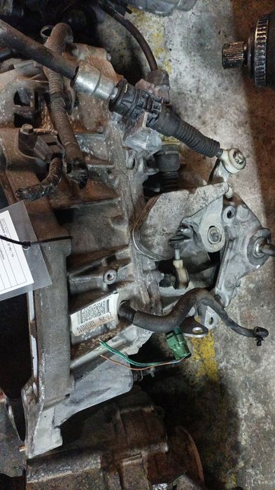 Caixa de velocidades manual NISSAN Juke (F15)