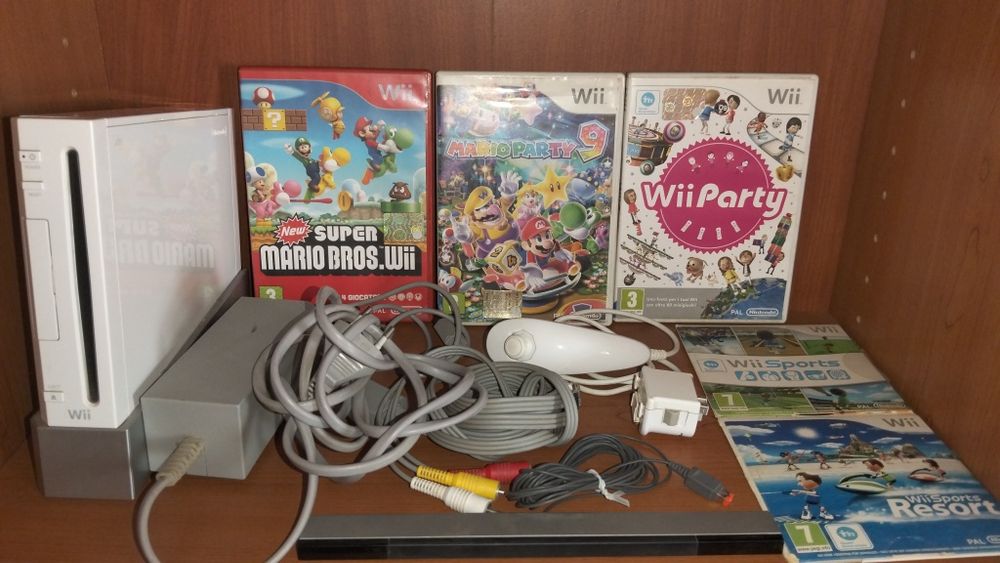 Consola Nintendo Wii Branca + Pack 3 Jogos (SEM COMANDOS)