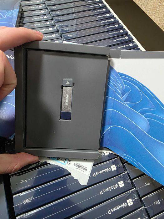 • Windows 11 Pro USB BOX • Коробка Віндовс 11 Про • Ключ Виндовс 11 •