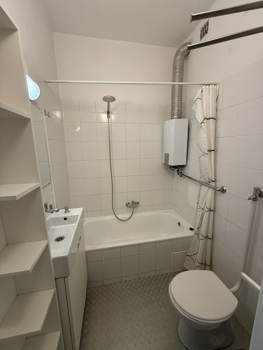 Ul. Odrowąża/Wrocławska, 2 pok. 50m