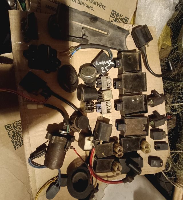 Продам комутатори на сузукі летс 1-2-3, сепія ,верде,адрес, на хонду