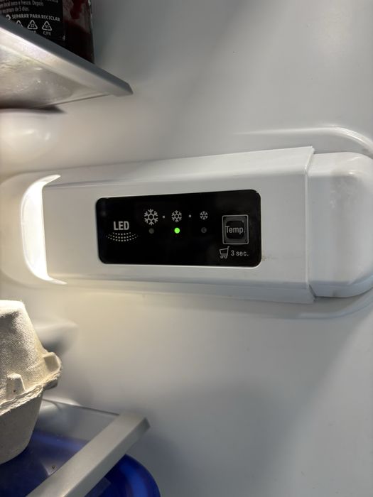 Frigorífico combinado - HotPoint