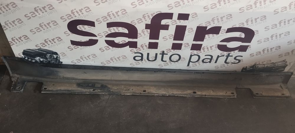 Embaladeira Esquerda BMW 5 - 51777178121