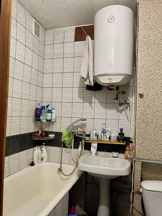 Продам 1кімр кв Проспект Незалежності