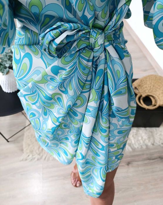 Kopertowa sukienka z kokardą Gina Tricot 36 S