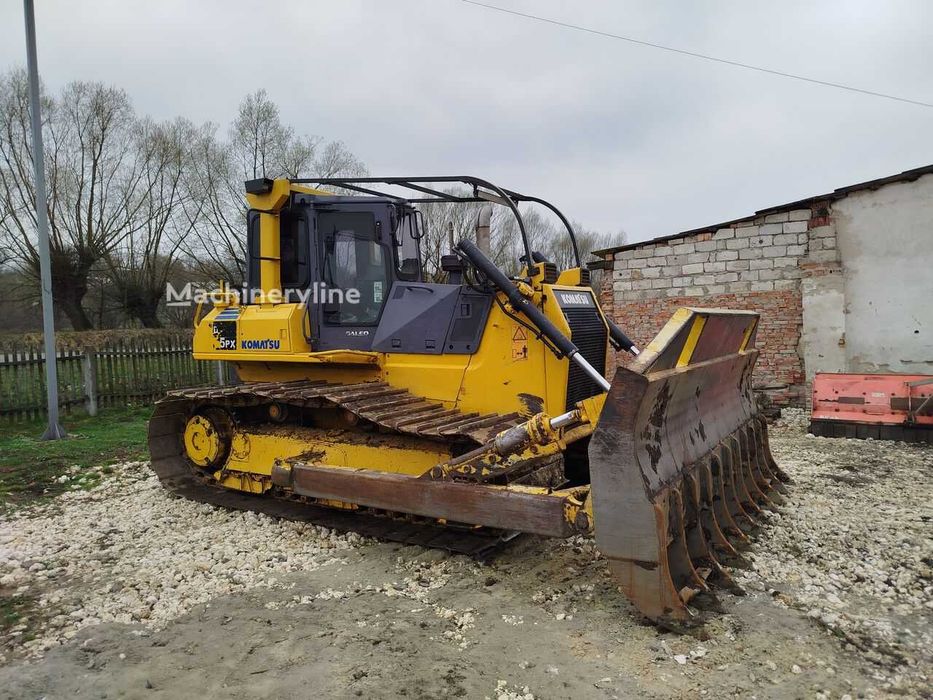 Бульдозер Komatsu D65PX-15