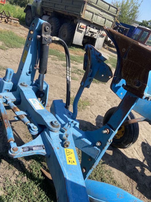 Плуг lemken.