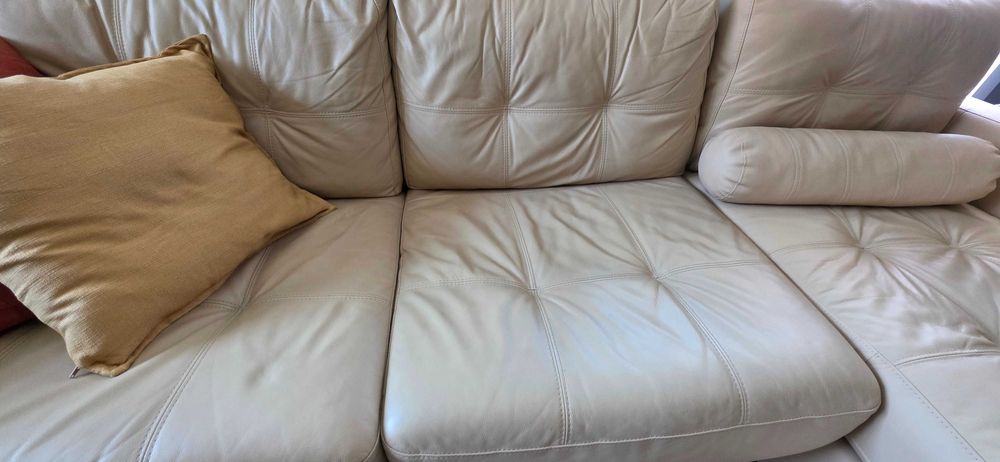 Sofá cama em pele de 3 lugares