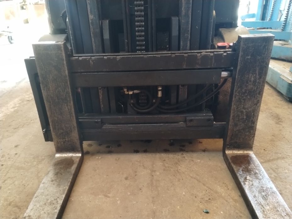 Wózek widłowy elektryczny Jungheinrich EFG 218K  1.8t Triplex
