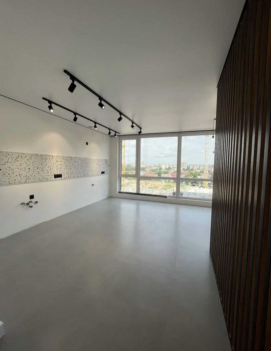 Продам дизайнерську квартиру студію однокімнатна, озеро!