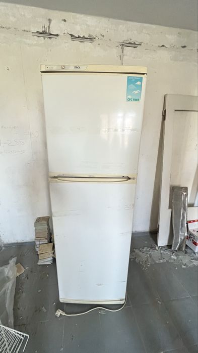 Холодильник  продам