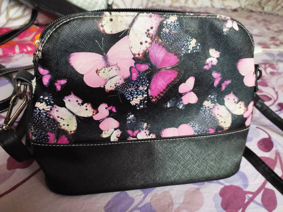 Крос -боді, дівчача сумка через плече