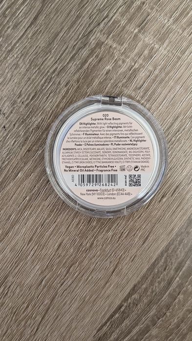 Rozświetlacz do twarzy