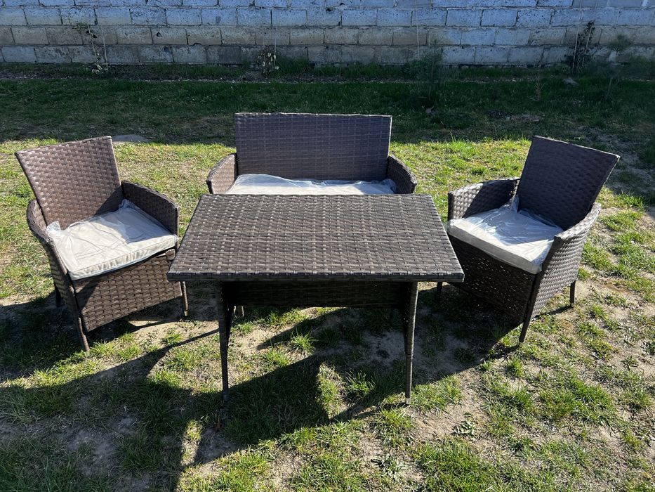 Zestaw mebli ogrodowych
