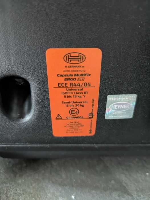 Автокрісло ISOFIX HEYNER MultiFix ERGO 3D Pantera Black (786 110)